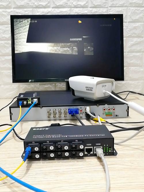全千兆8光2电光纤收发器到底有多猛？——深度解析企业级光电转换利器